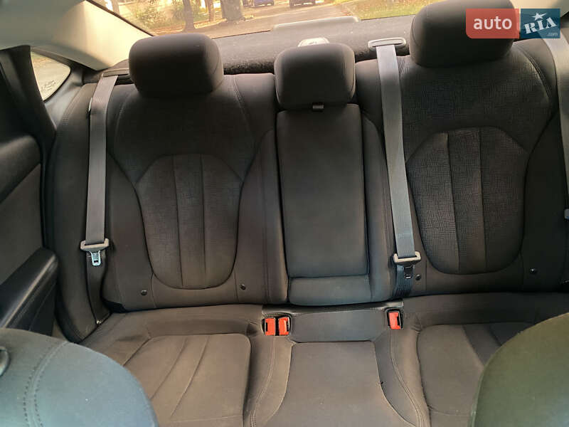 Седан Chrysler 200 2014 в Киеве