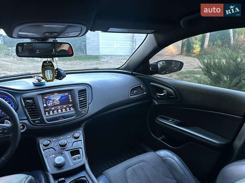 Седан Chrysler 200 2014 в Львове фото 13 Седан Chrysler 200 2014 в Львове