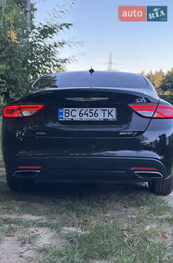 Седан Chrysler 200 2014 в 