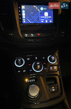 Седан Chrysler 200 2014 в 