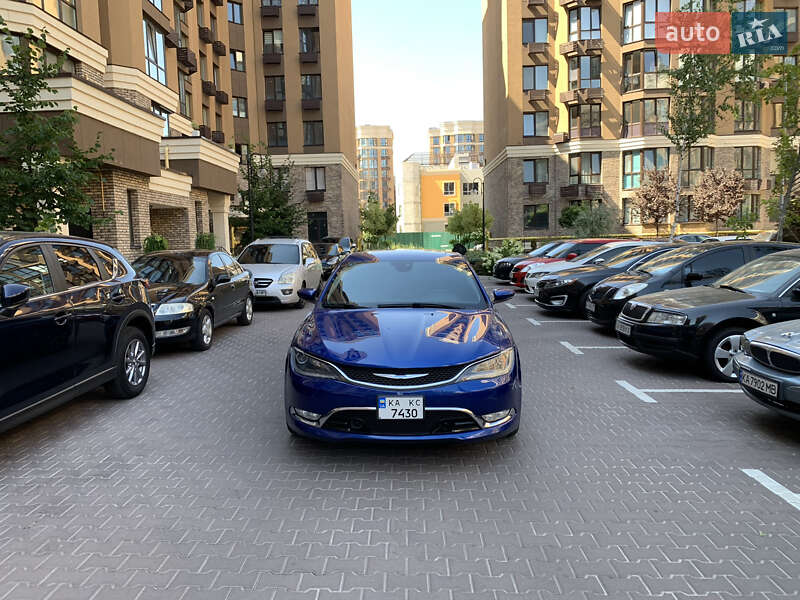 Chrysler 200 2015