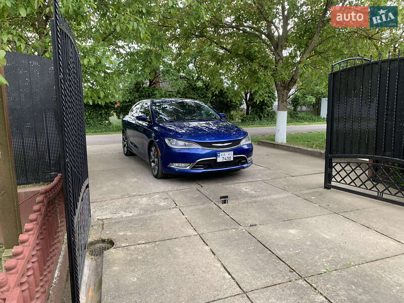 Седан Chrysler 200 2015 в Киеве фото 24 Седан Chrysler 200 2015 в Киеве