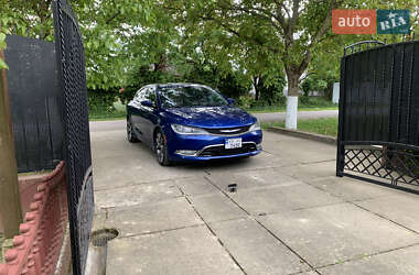 Седан Chrysler 200 2015 в  фото 24 Седан Chrysler 200 2015 в