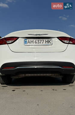 Седан Chrysler 200 2014 в 