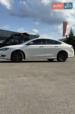 Седан Chrysler 200 2014 в 