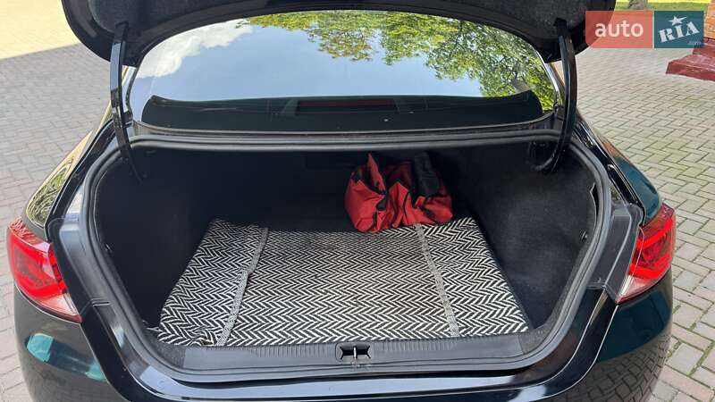 Седан Chrysler 200 2015 в Сумах