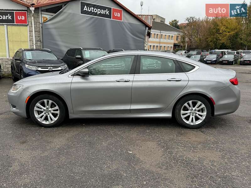Седан Chrysler 200 2014 в Виннице