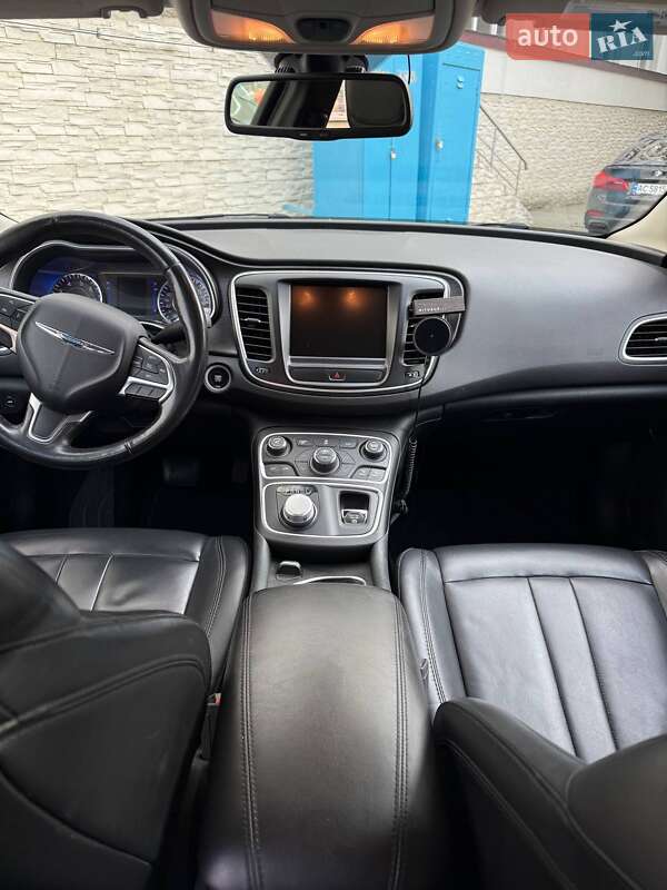 Седан Chrysler 200 2016 в Луцке фото 10 Седан Chrysler 200 2016 в Луцке