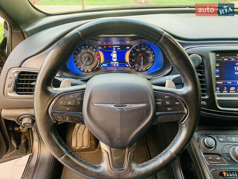 Седан Chrysler 200 2015 в Києві