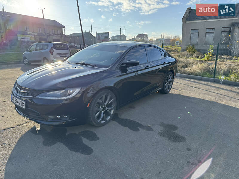 Седан Chrysler 200 2014 в Первомайске