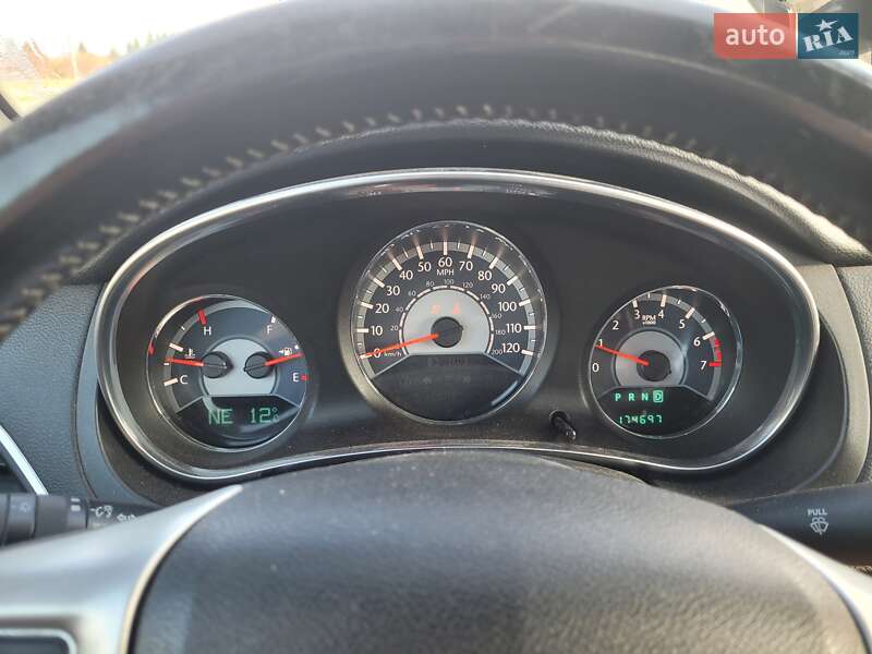 Кабриолет Chrysler 200 2012 в Любомле
