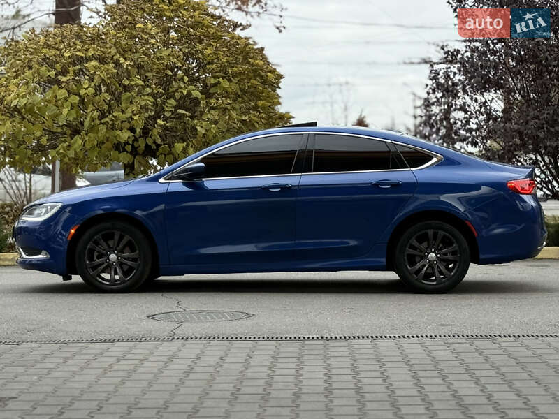 Седан Chrysler 200 2015 в Днепре