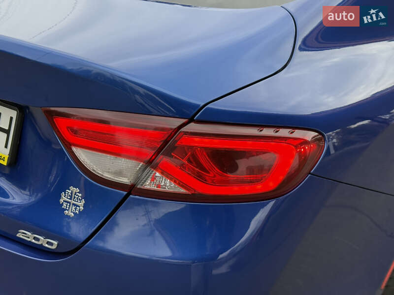 Седан Chrysler 200 2015 в Днепре