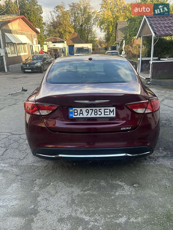 Седан Chrysler 200 2015 в Кропивницькому
