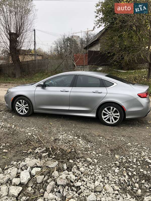 Седан Chrysler 200 2015 в Киеве фото 4 Седан Chrysler 200 2015 в Киеве