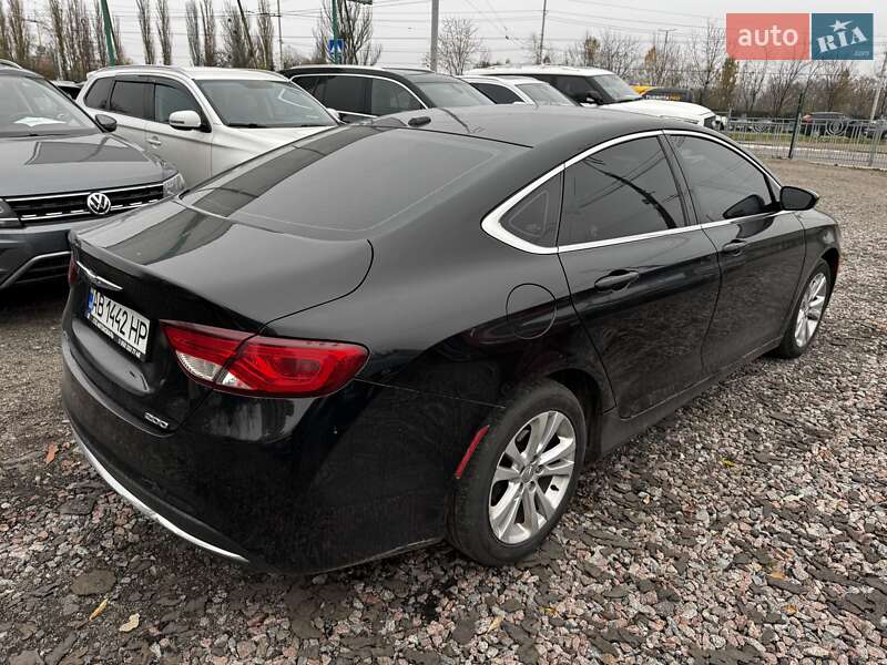 Седан Chrysler 200 2015 в Киеве фото 5 Седан Chrysler 200 2015 в Киеве