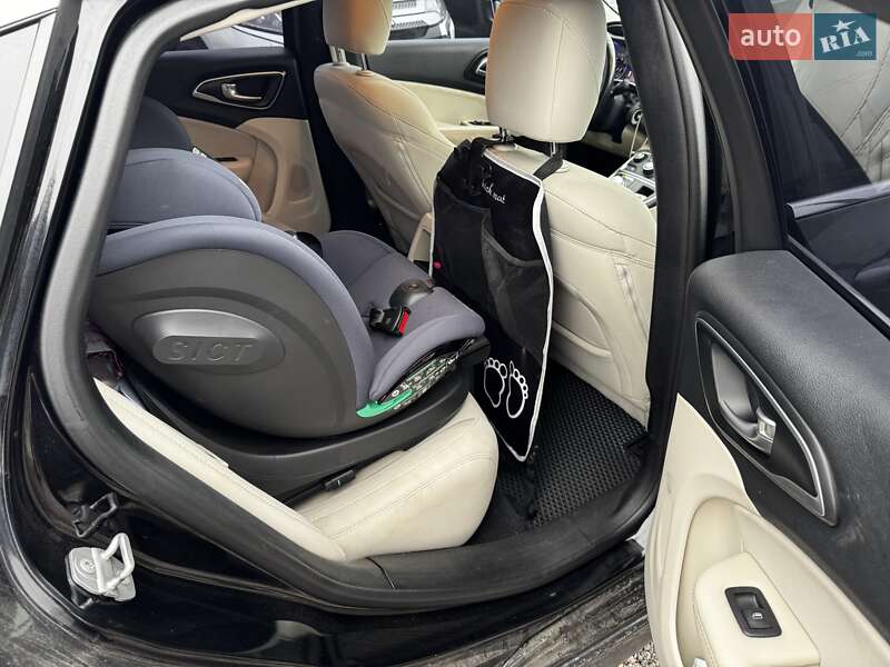 Седан Chrysler 200 2015 в Киеве фото 21 Седан Chrysler 200 2015 в Киеве