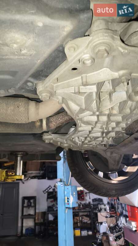 Седан Chrysler 200 2015 в Чернігові