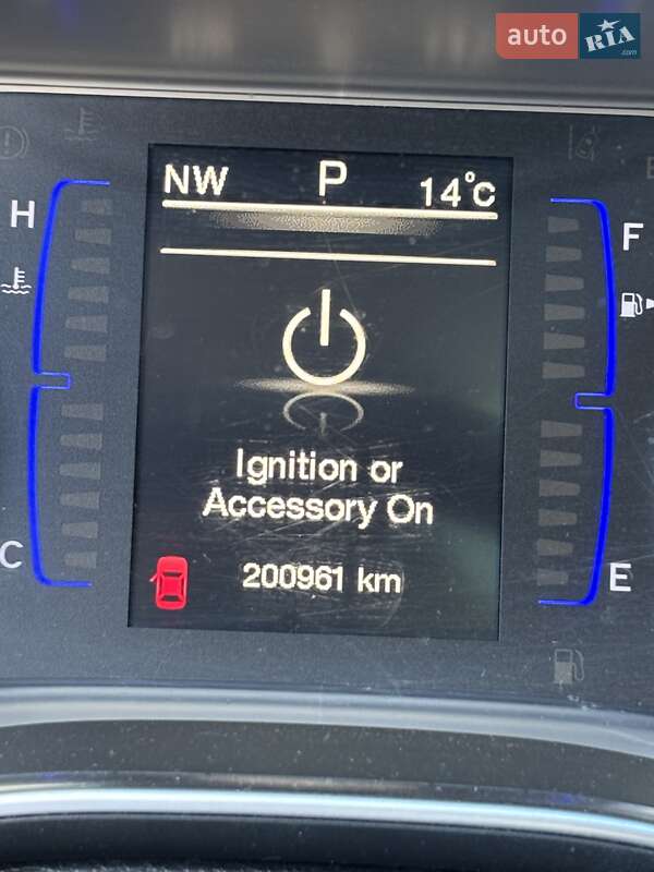 Седан Chrysler 200 2014 в Києві фото 19 Седан Chrysler 200 2014 в Києві