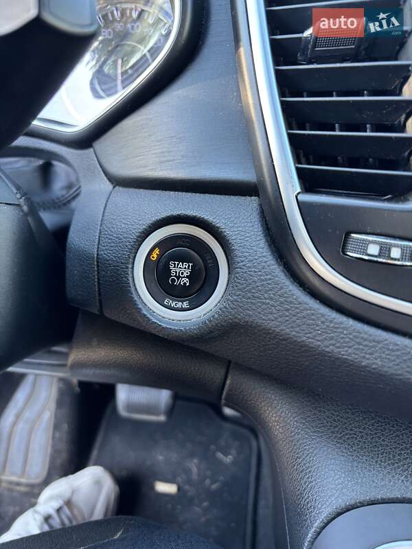 Седан Chrysler 200 2014 в Києві фото 20 Седан Chrysler 200 2014 в Києві