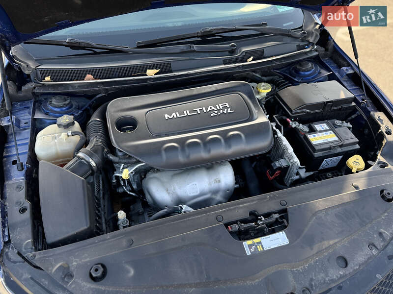 Седан Chrysler 200 2015 в Ровно фото 23 Седан Chrysler 200 2015 в Ровно
