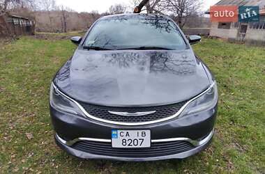 Седан Chrysler 200 2016 в Киеве