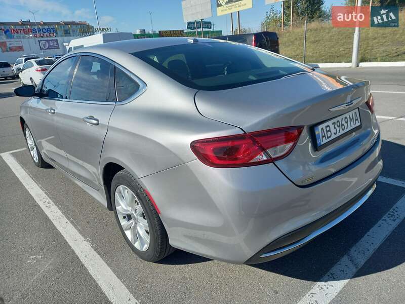 Седан Chrysler 200 2014 в Вінниці