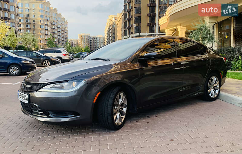 Седан Chrysler 200 2015 в Києві фото 11 Седан Chrysler 200 2015 в Києві