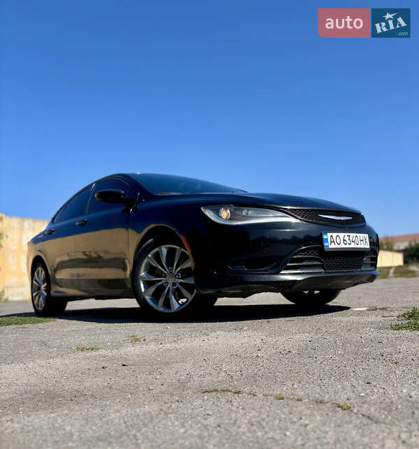 Седан Chrysler 200 2014 в Лубнах