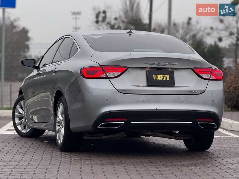 Седан Chrysler 200 2014 в Києві