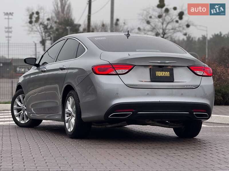 Седан Chrysler 200 2014 в Києві