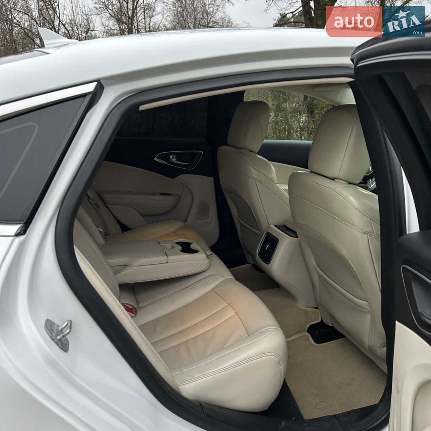 2014 Chrysler 200 - мініатюра 10