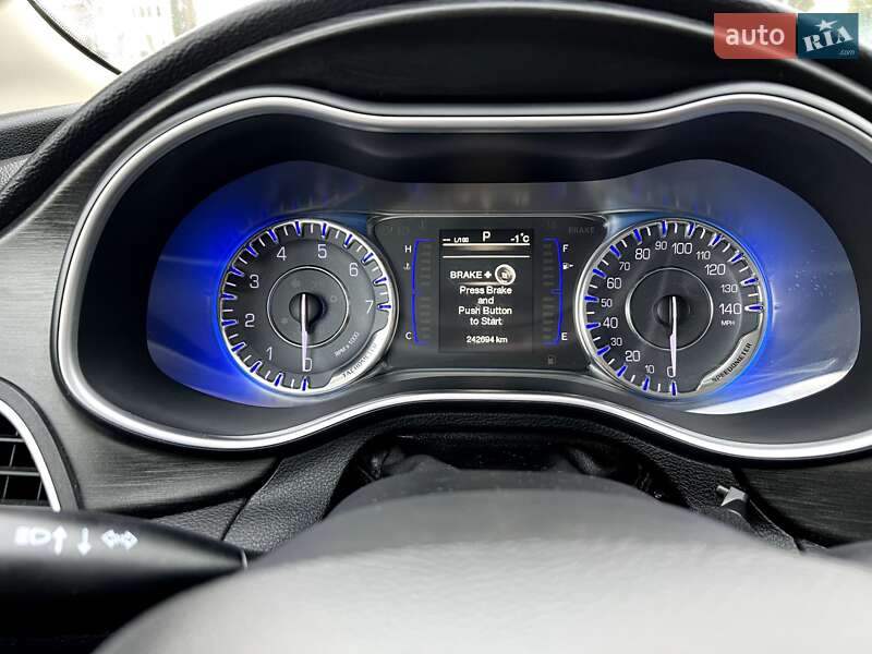 Седан Chrysler 200 2015 в Андрушевке фото 12 Седан Chrysler 200 2015 в Андрушевке