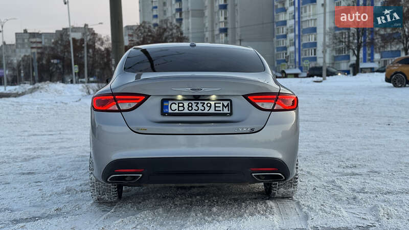 Седан Chrysler 200 2015 в Чернигове