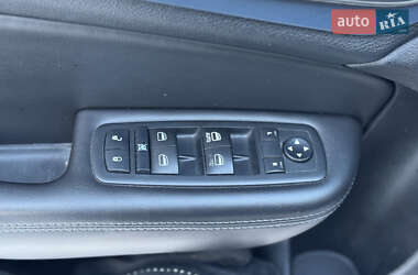 Седан Chrysler 200 2015 в Чернігові