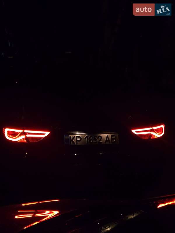 Седан Chrysler 200 2014 в Запоріжжі