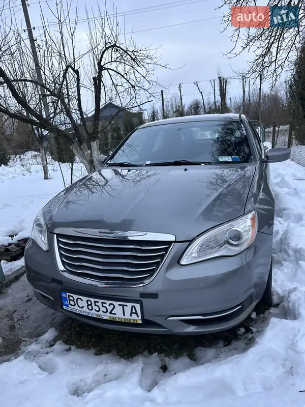Chrysler 200 2013