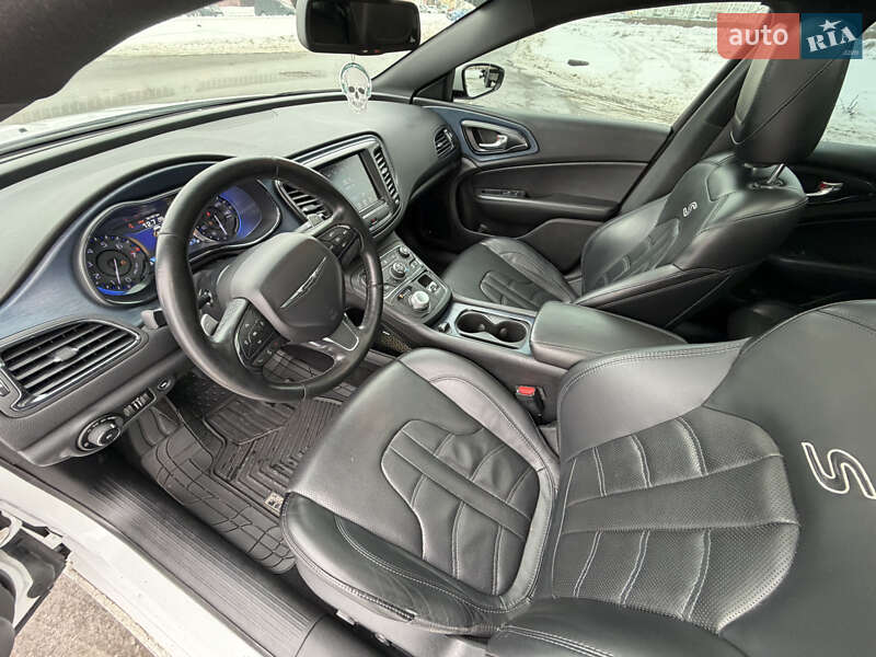 Седан Chrysler 200 2016 в Виннице фото 45 Седан Chrysler 200 2016 в Виннице