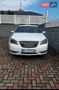 Седан Chrysler 200 2014 в Городенке