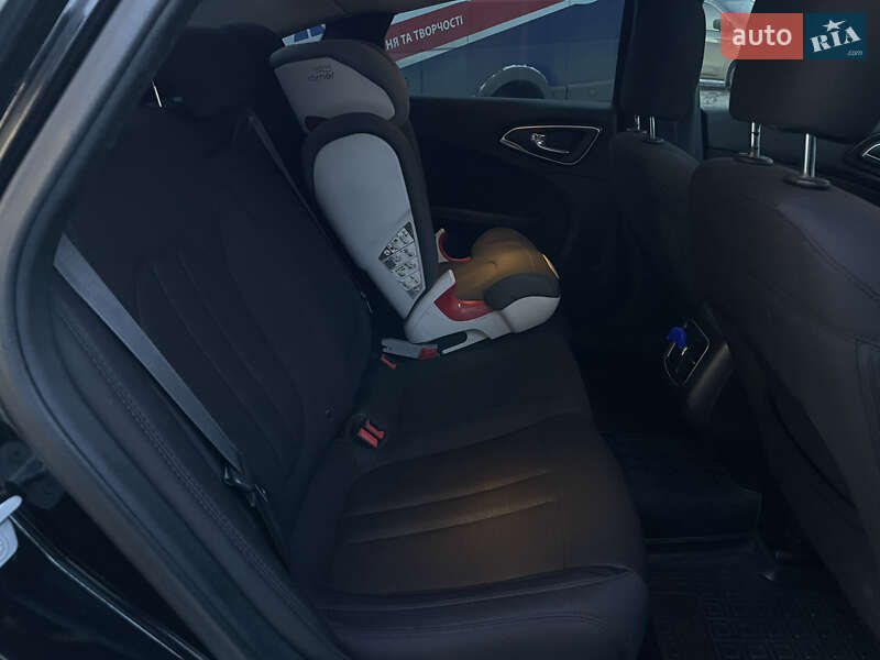 Седан Chrysler 200 2014 в Одессе