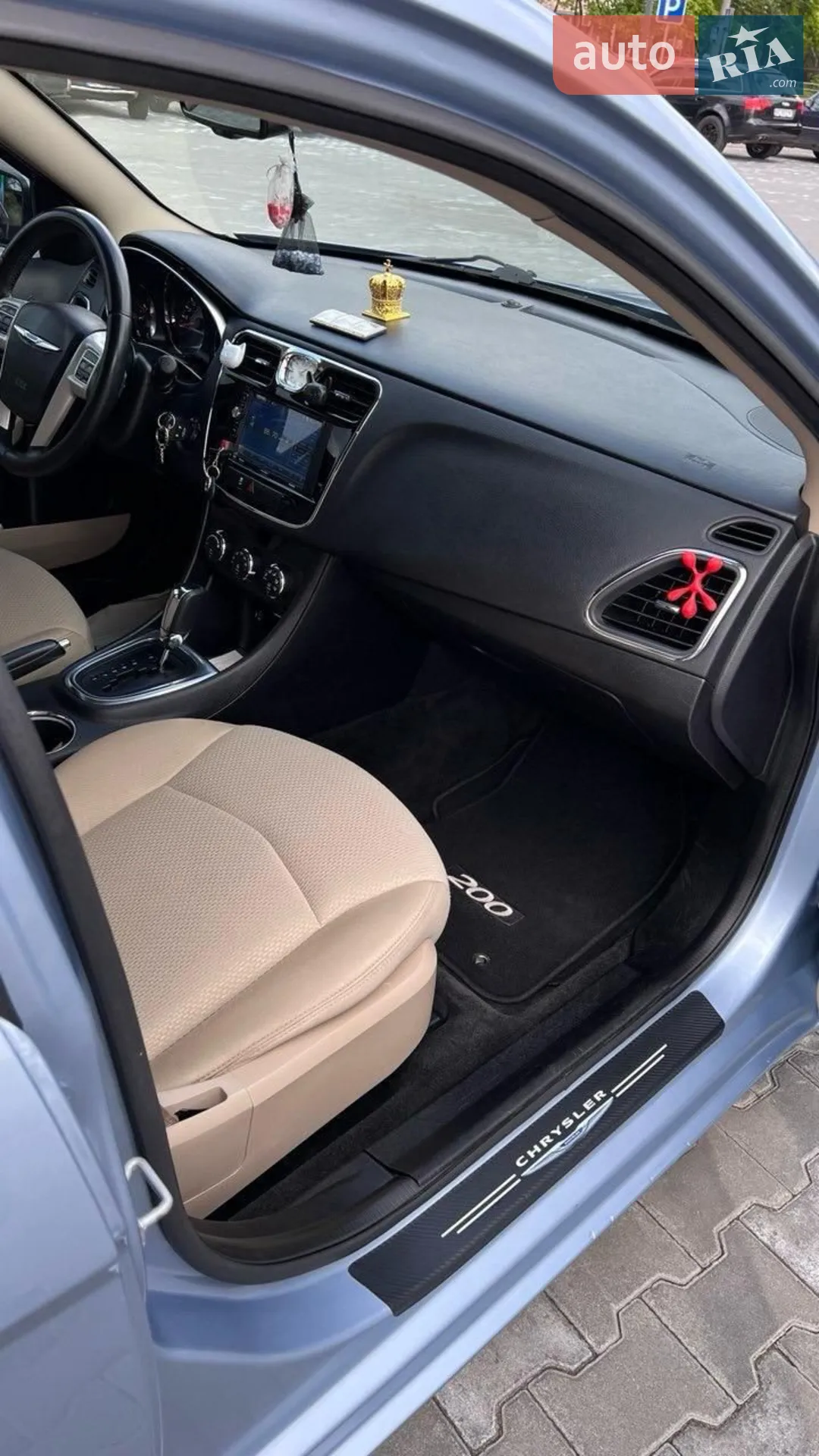 2014 Chrysler 200 - мініатюра 9