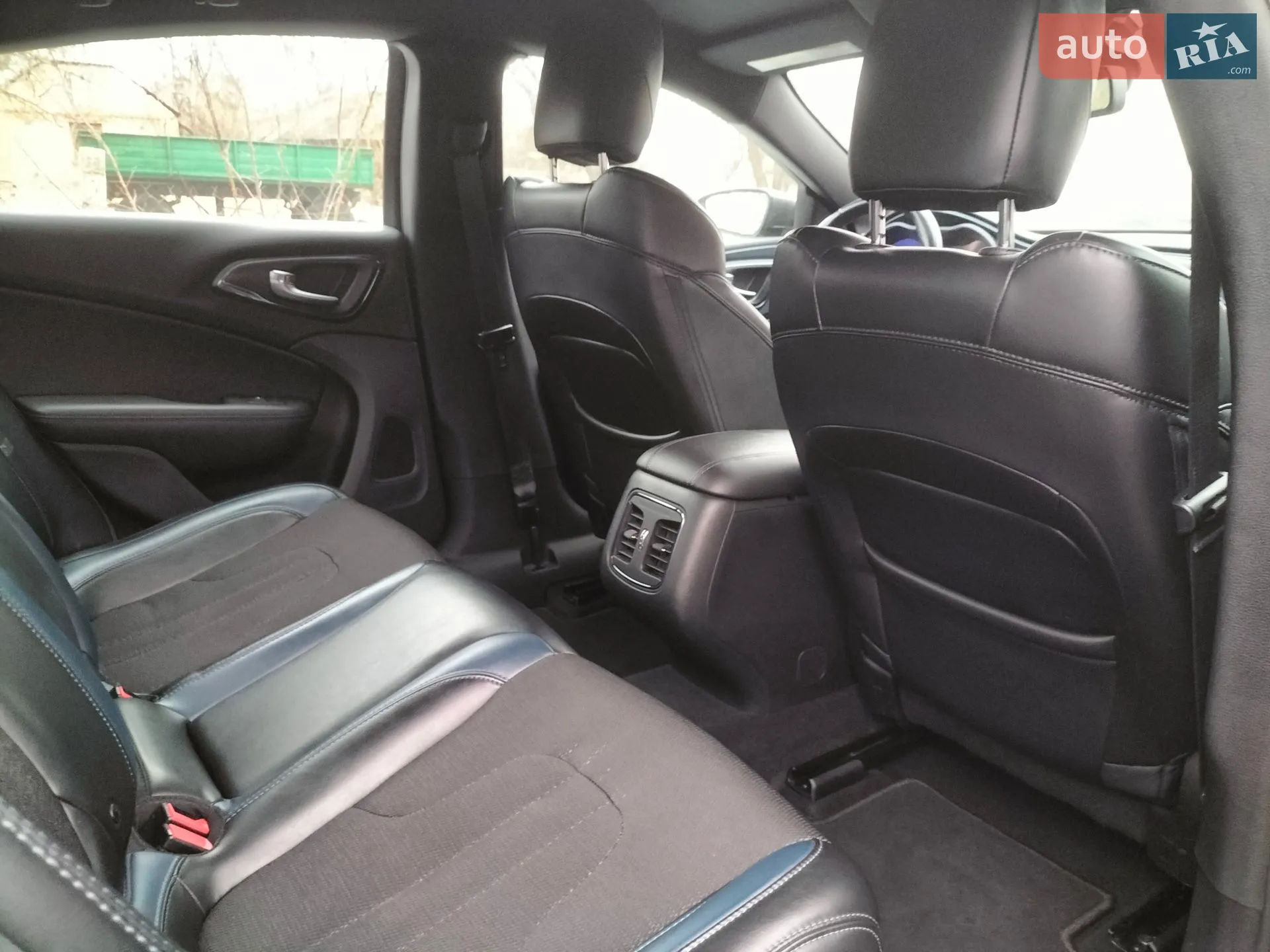 2015 Chrysler 200 - мініатюра 5