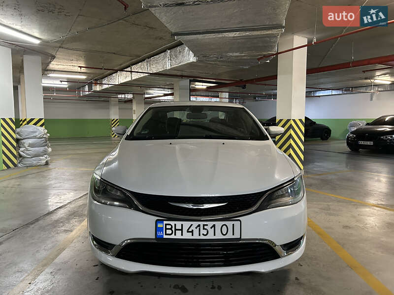 Седан Chrysler 200 2015 в Одессе