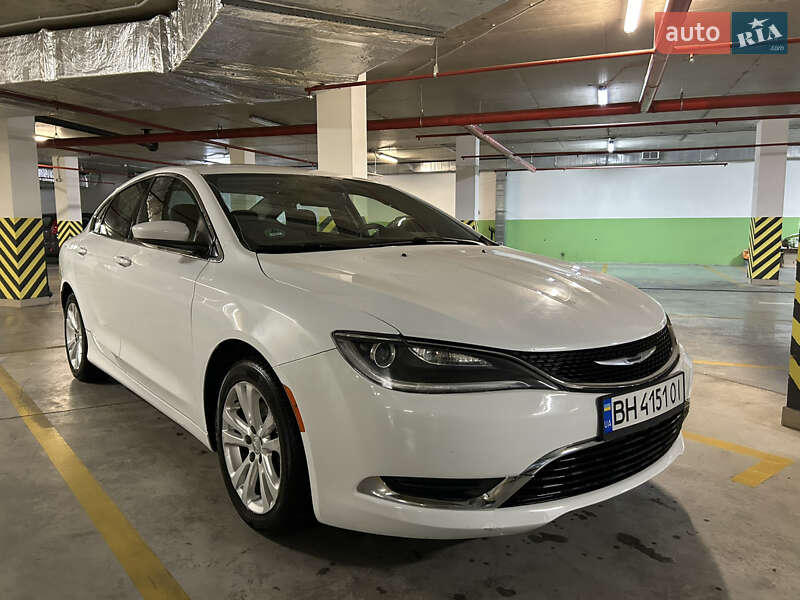 Седан Chrysler 200 2015 в Одессе