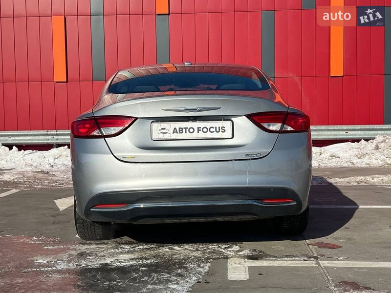 Седан Chrysler 200 2014 в Киеве