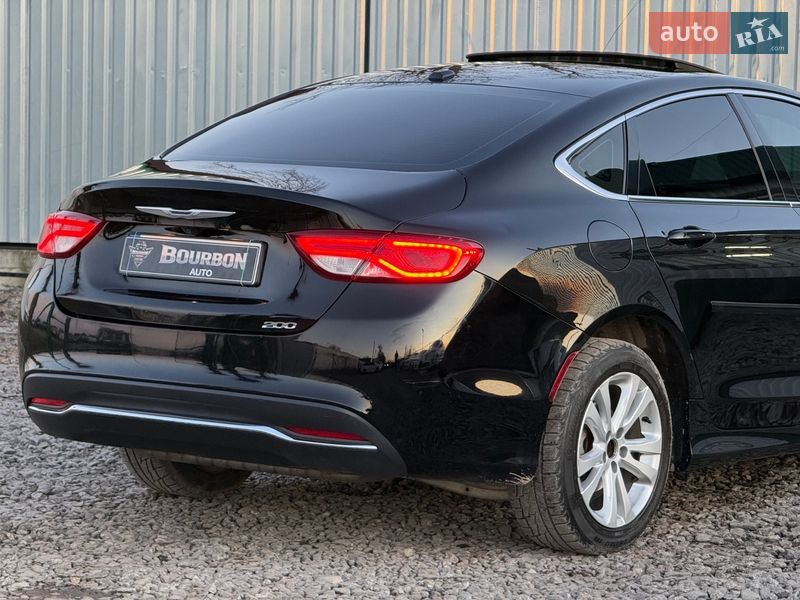 Седан Chrysler 200 2014 в Виннице