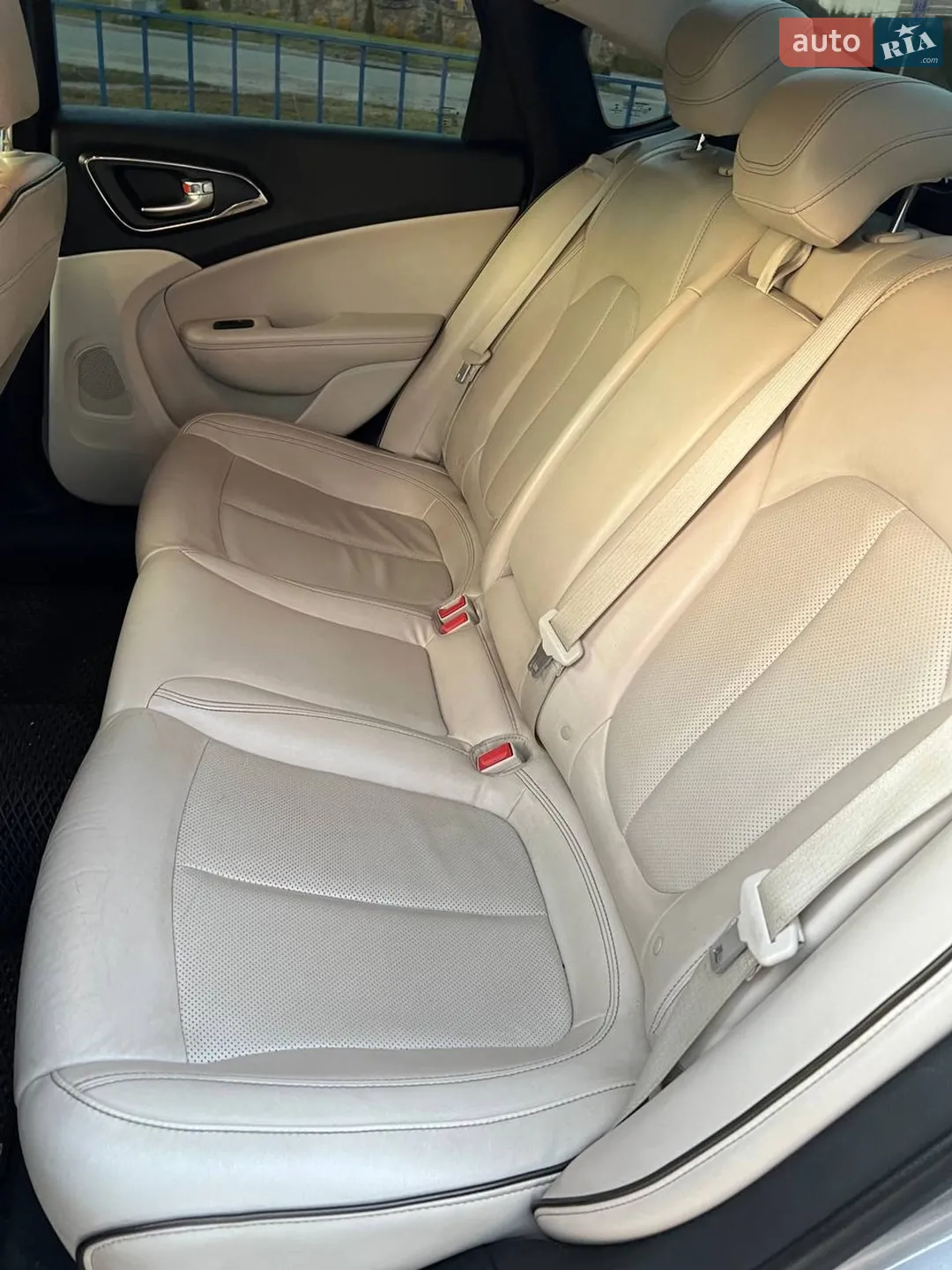 2014 Chrysler 200 - мініатюра 13