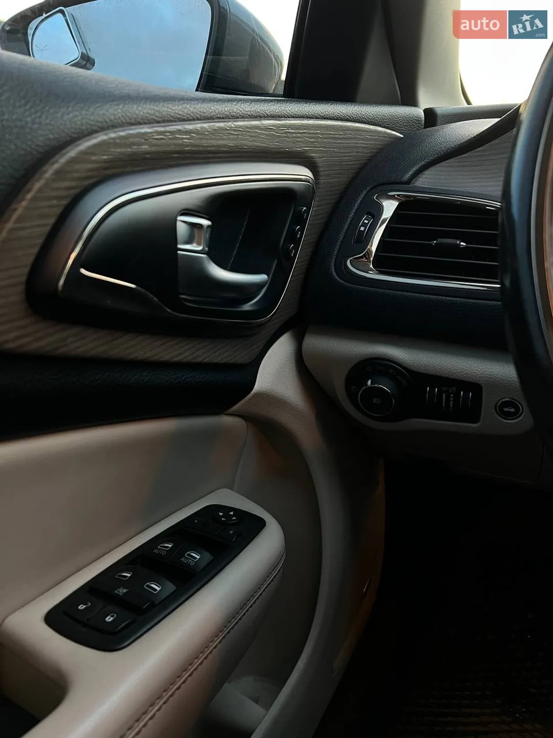 2014 Chrysler 200 - мініатюра 16