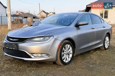 Седан Chrysler 200 2015 в Черкассах