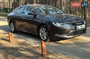 Седан Chrysler 200 2015 в Києві